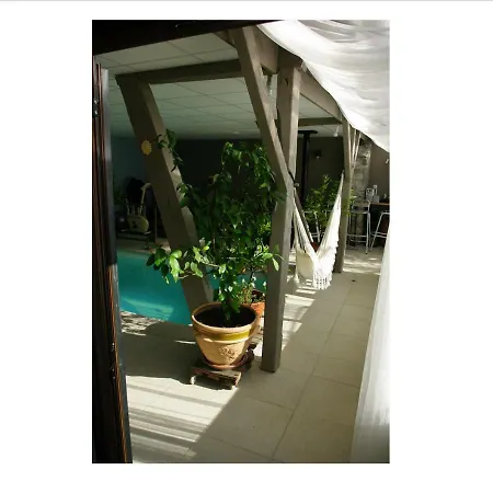 & Piscine * Montégut